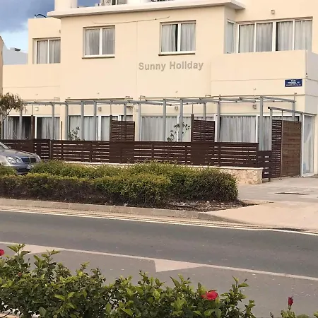 Sunny By Konnos פאראלימני