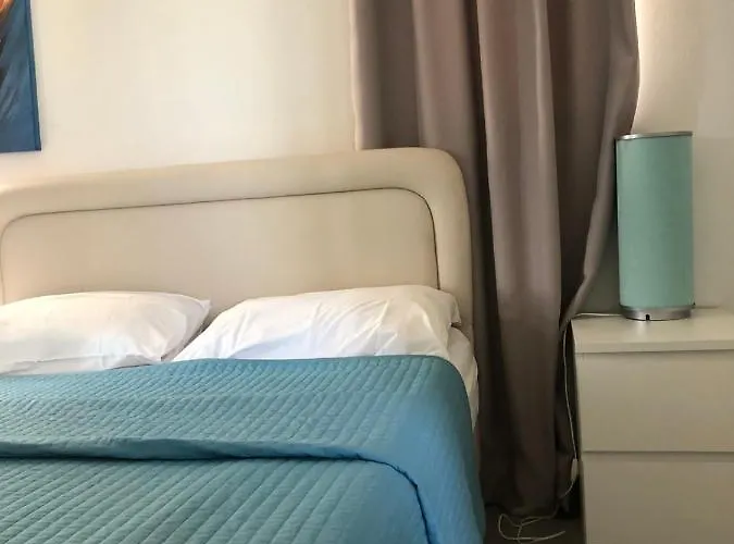 Sunny By Konnos פאראלימני