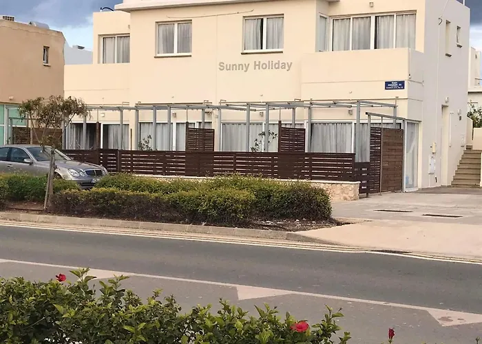 Sunny By Konnos Паралимни